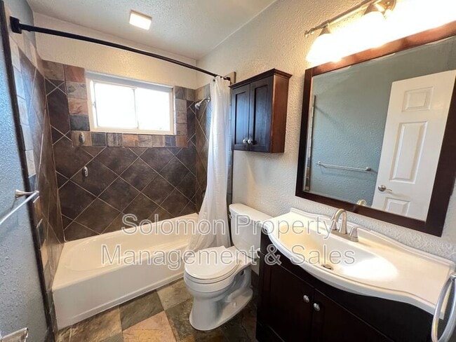 Building Photo - 3931 Genine Dr