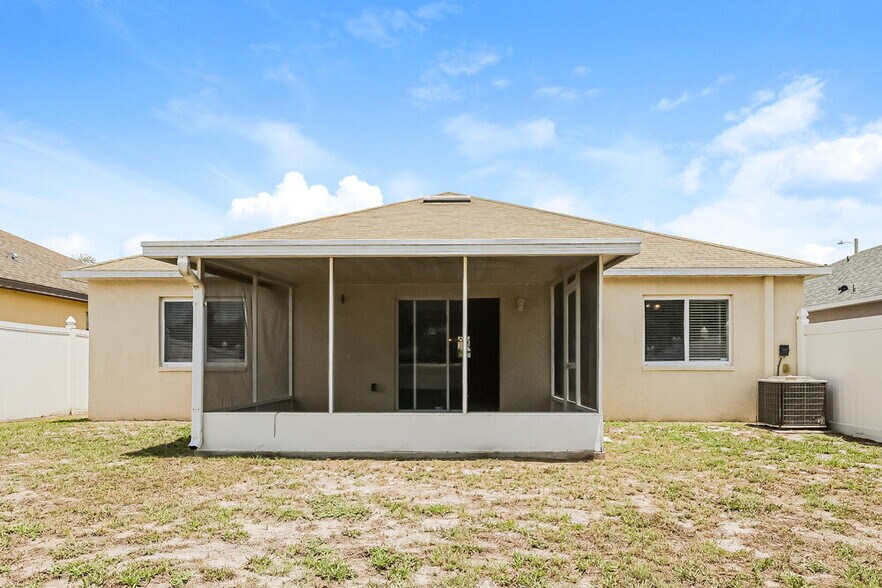 Building Photo - 11025 Whittney Chase Dr