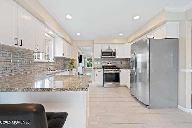 Building Photo - 36 Main St