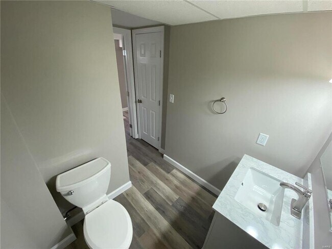 Building Photo - 9511 Antigo Dr