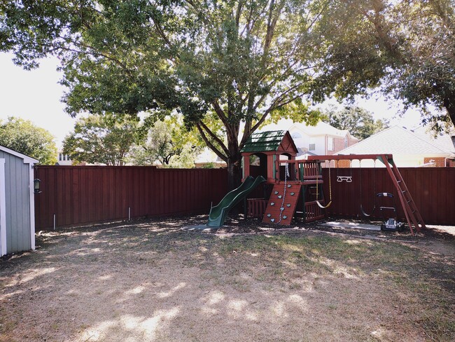 Backyard - 5802 Edinburg Dr