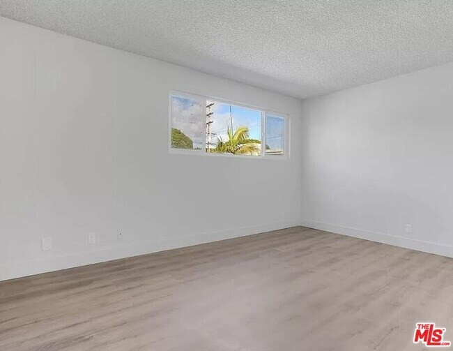 Building Photo - 1813 9th St