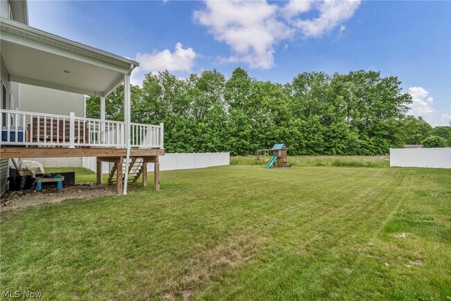 Building Photo - 704 Maple Hollow Ct