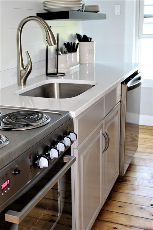 Building Photo - 283 Spring St