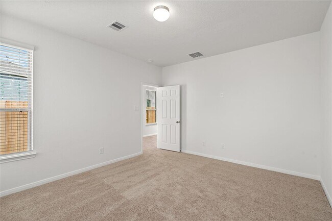 Building Photo - 7515 Sunlit Hbr Dr