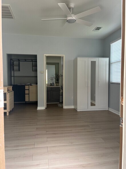 Building Photo - 82807 Vincent Dr