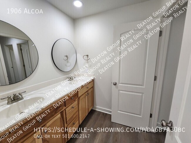 Building Photo - 1906 Alcoa-