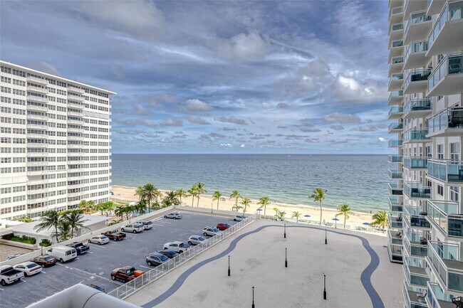 Building Photo - 3900 Galt Ocean Dr