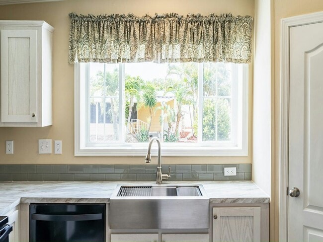 Building Photo - 7431 43rd Way N