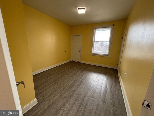 Building Photo - 5515 Baltimore Ave