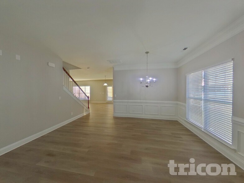 Building Photo - 1027 Coulwood Ln