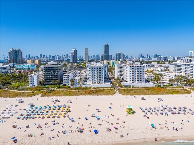 Building Photo - 345 Ocean 610