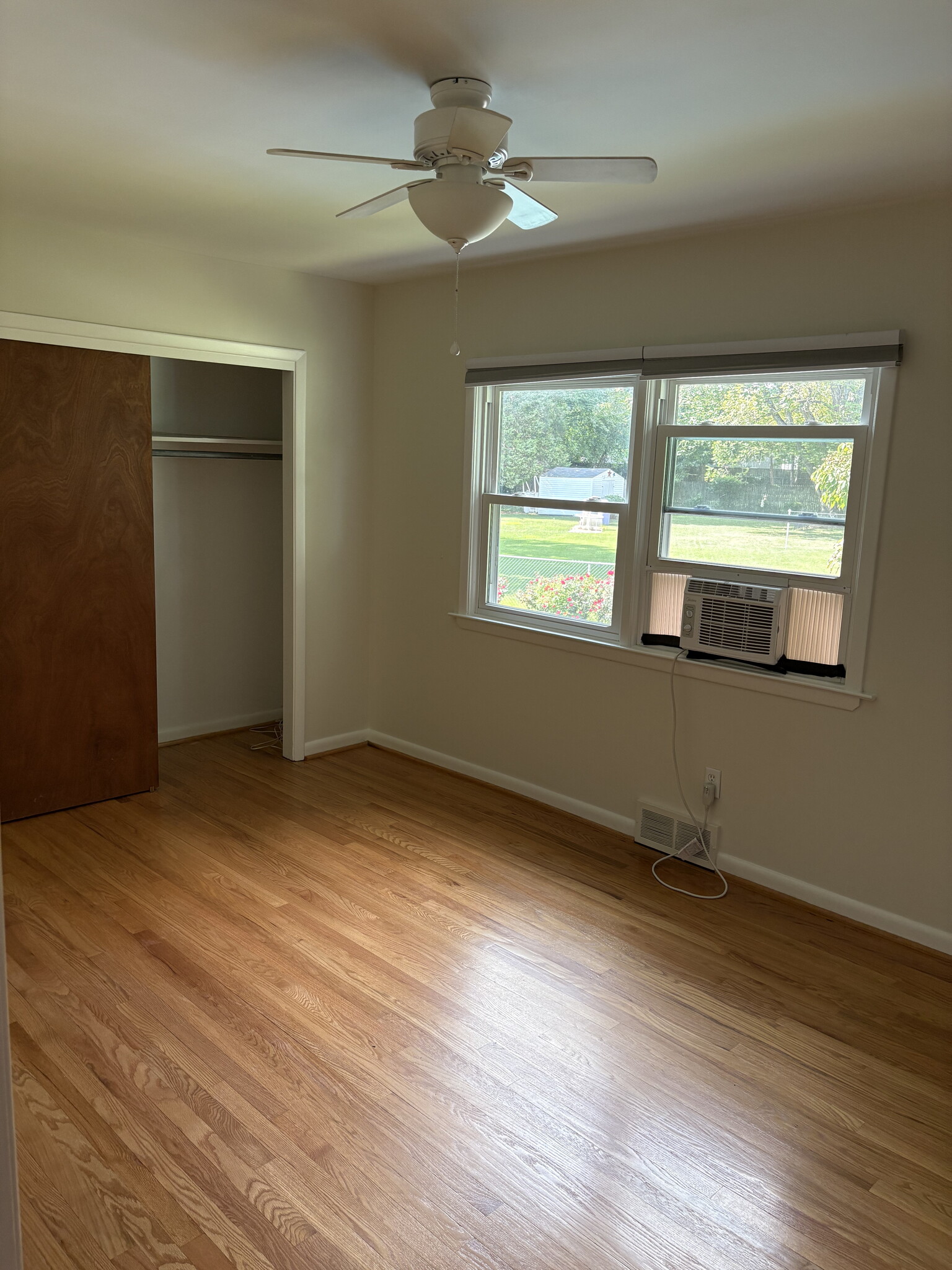 Bedroom 1 - 18 Wordsworth Dr