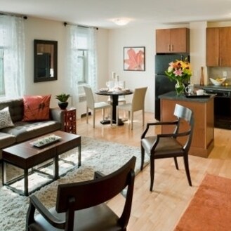Building Photo - 6 Camelot Ct