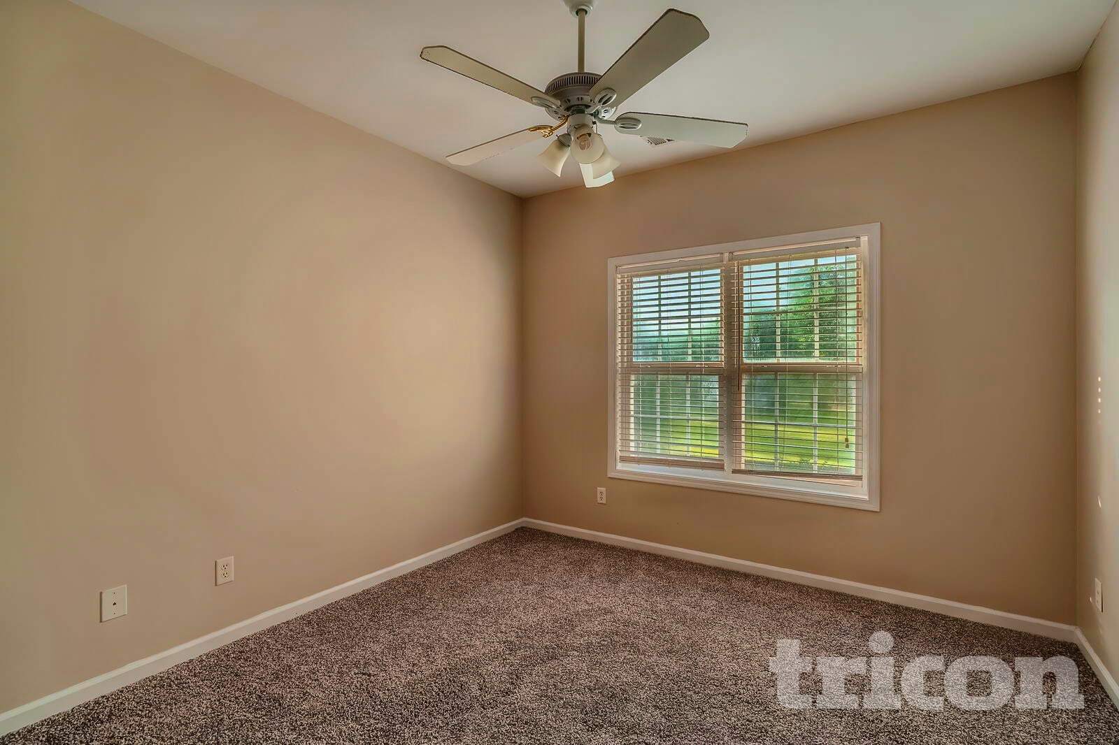 Building Photo - 326 Henderson Lake Dr SW