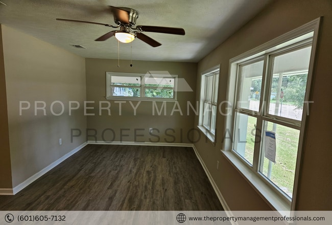 Building Photo - Plenty of space to roam and call home!