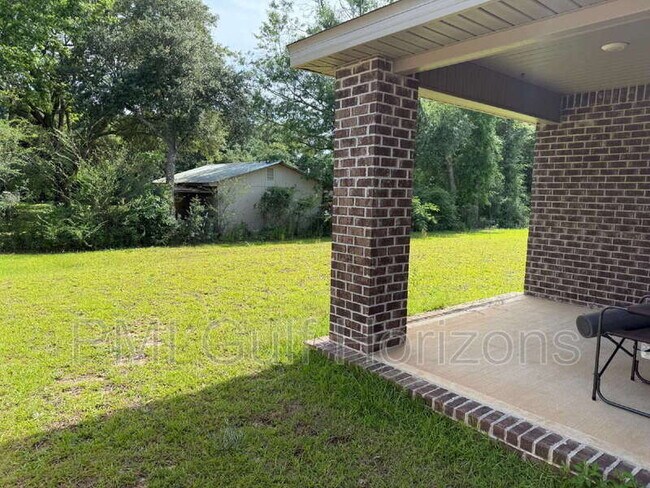 Building Photo - 6347 Burrow Ln