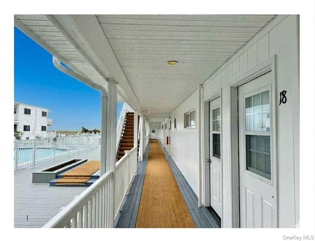 Building Photo - 281 Dune Rd