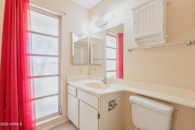 Building Photo - 10733 W Loma Blanca Dr