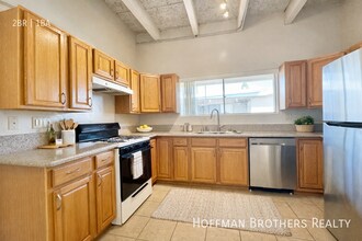 Building Photo - 4840 Van Noord Ave