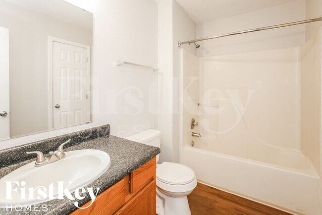 Building Photo - 11641 Eldridge Dr