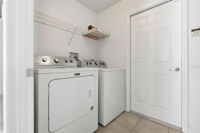 Building Photo - 13817 Valleybrooke Ln