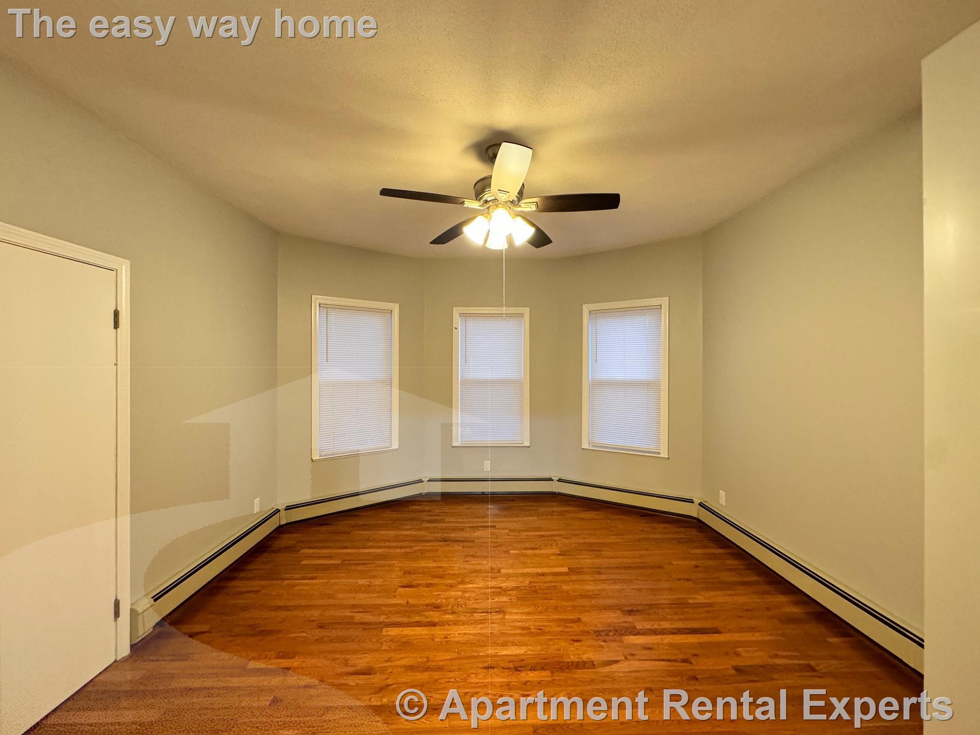 Building Photo - 10 Pearl St Pl