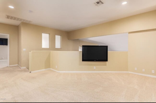 Building Photo - 1679 E Hearne Way