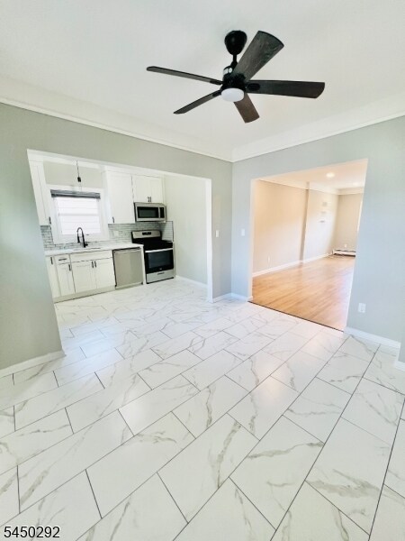 Building Photo - 426 Miltonia St