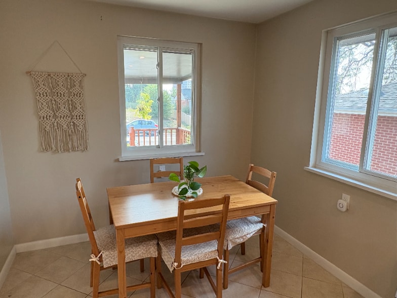 Building Photo - 925 Wolff St