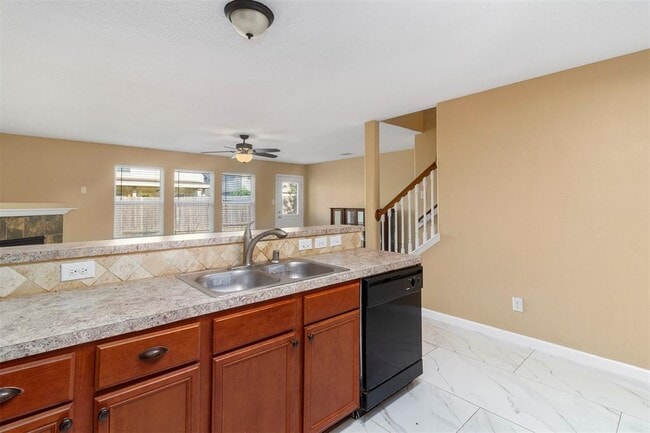 Building Photo - 3318 Apple Dale Dr