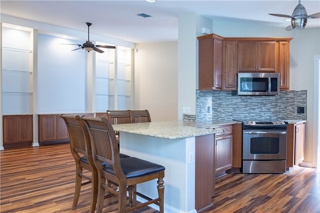 Building Photo - 5009 Corsica Square