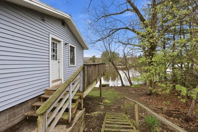 Building Photo - 2597 Boston Rd