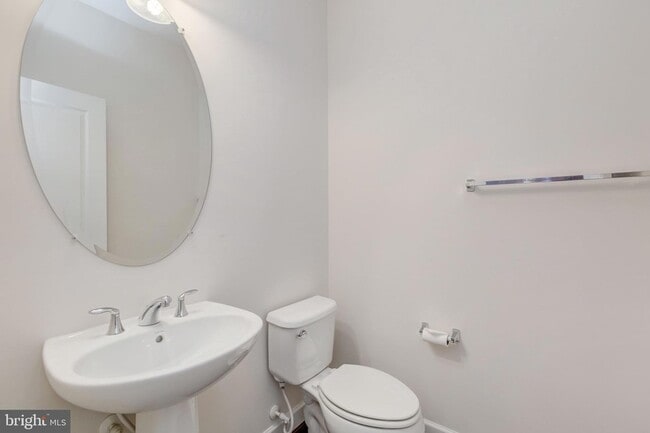Building Photo - 6266 Summit Point Ct