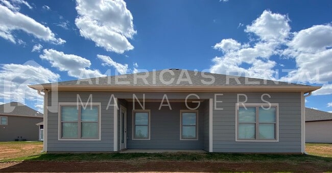 Building Photo - Home for Rent in Jemison, AL...Available to View Now! DEPOSIT PENDING!