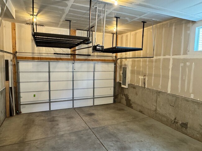 Building Photo - 2865 W 69th Ave