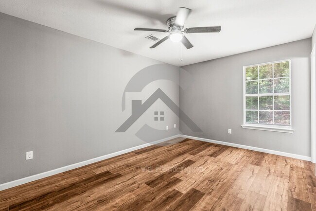 Building Photo - 2595 Jayme Cir