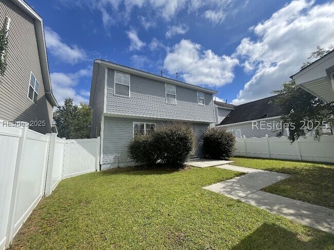 Building Photo - 15 6th Ave