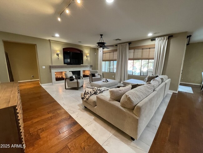 Building Photo - 4730 S Platinum Ct