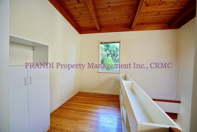 Building Photo - Central San Rafael Hillside Home on Corner...