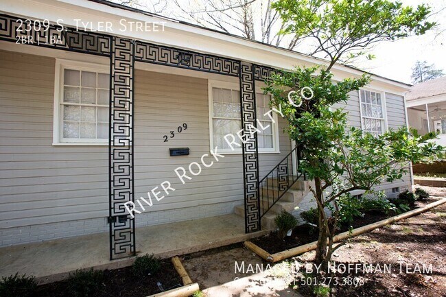 Building Photo - 2309 S Tyler St