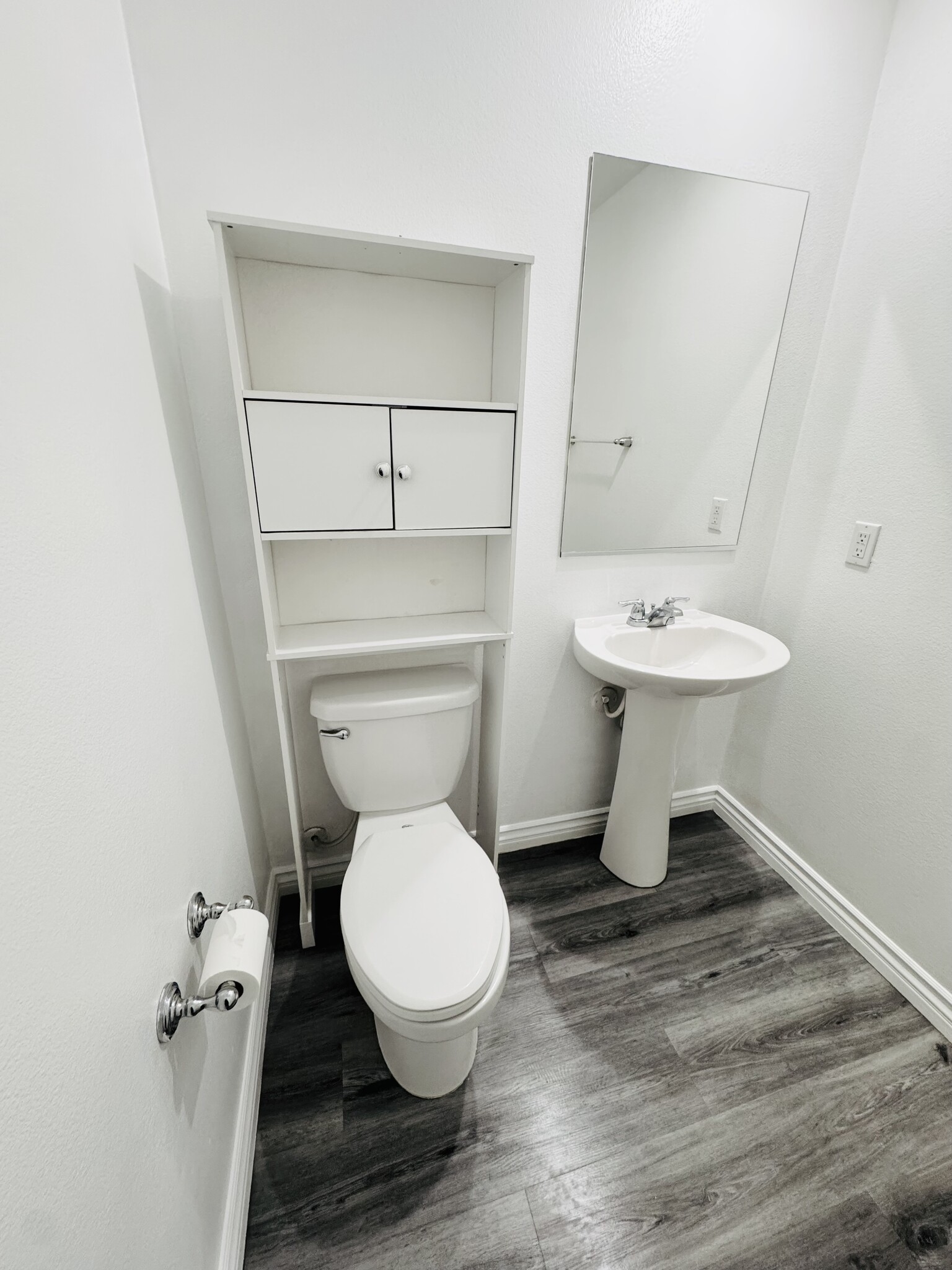 Building Photo - 1225 Corte del Sol