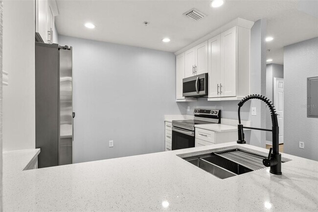Building Photo - 855 Blue Sage St