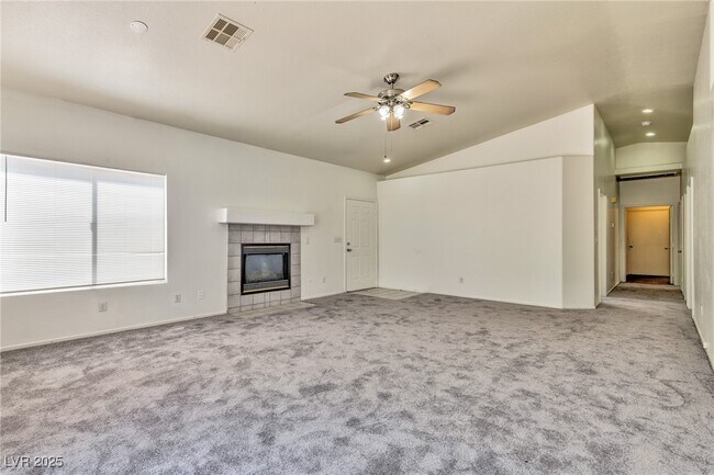 Building Photo - 2559 W Richmar Ave