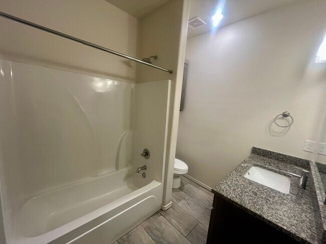 Building Photo - Escape the Ordinary in Viridian Townhomes!