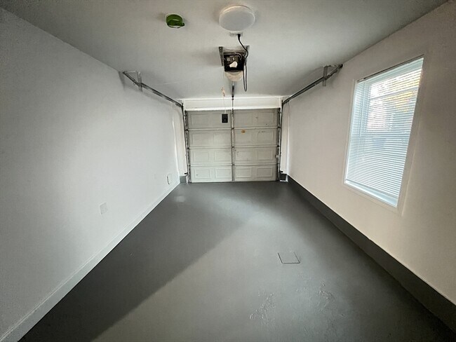 Building Photo - 50 Conant St
