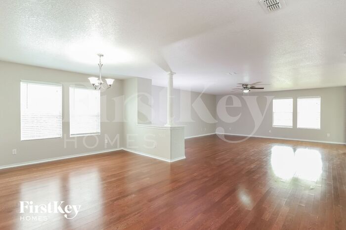 Building Photo - 217 Gatewood Falls