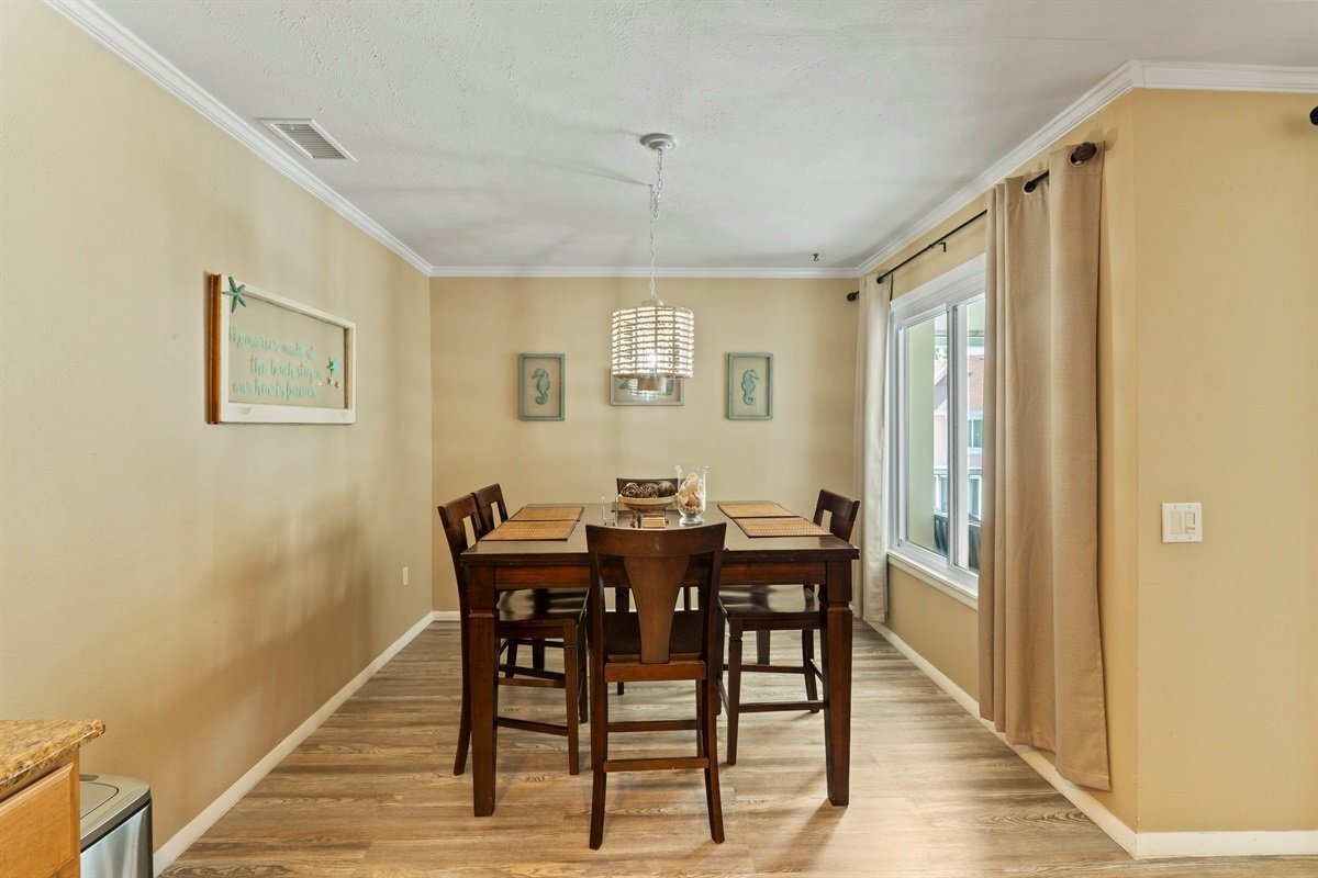 Building Photo - 3585 41st Way S