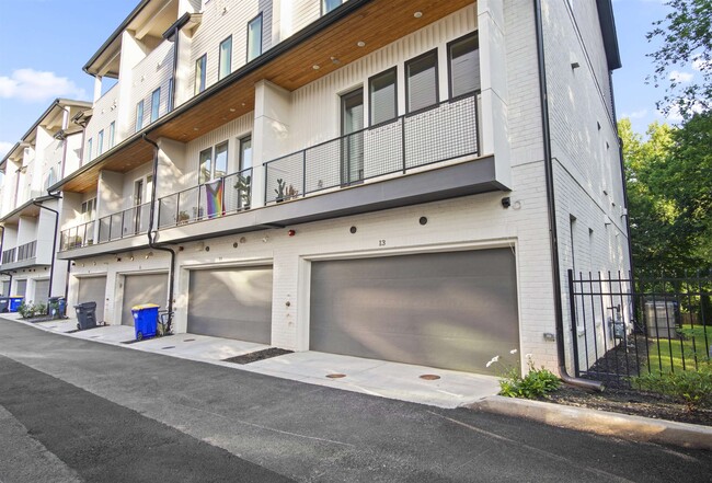 Building Photo - 2347 Hosea L Williams Dr NE