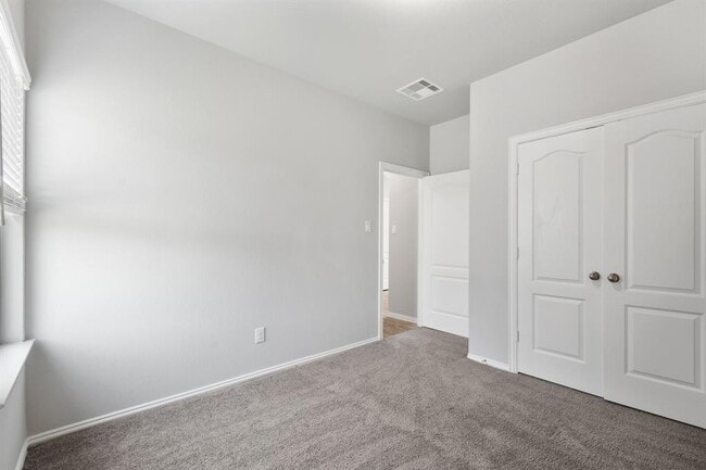 Building Photo - 31711 Azzaro Cir